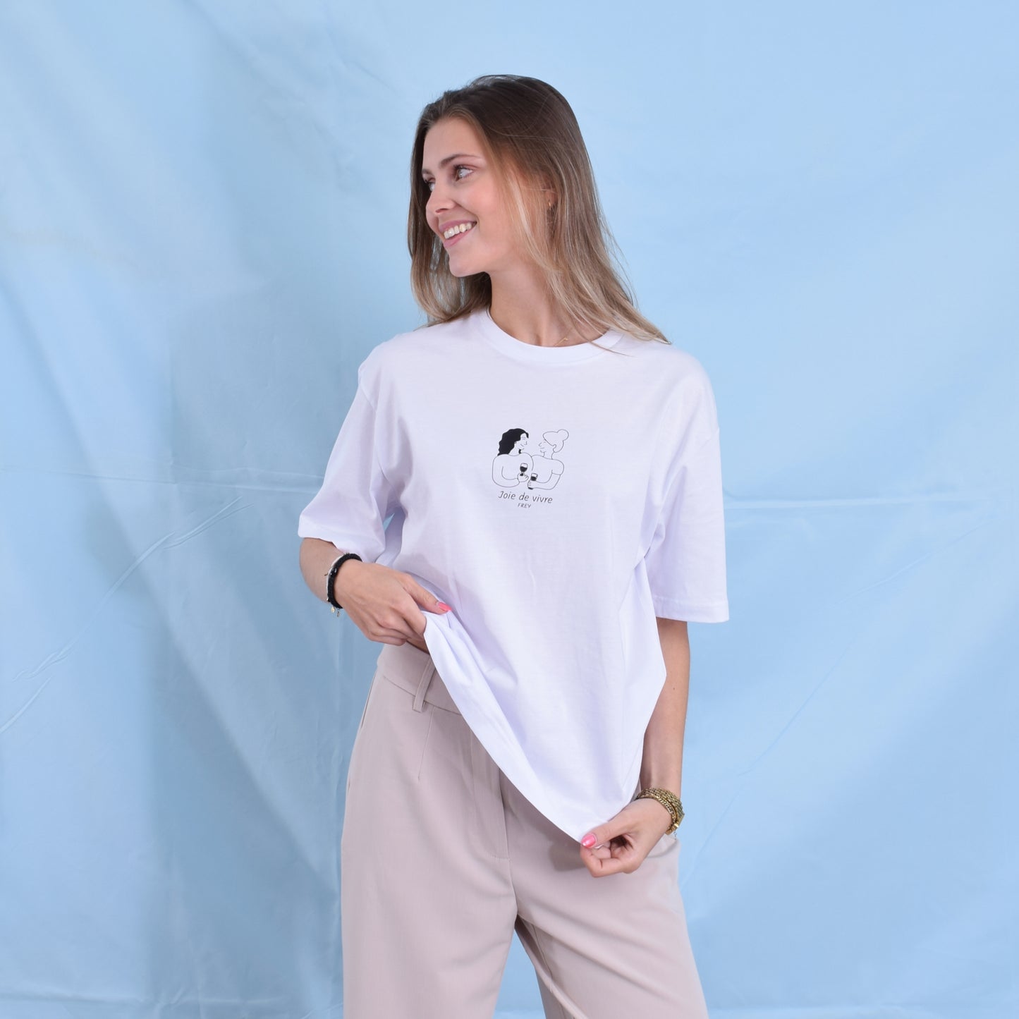 Joie De Vivre Oversized Dames T-shirt | White