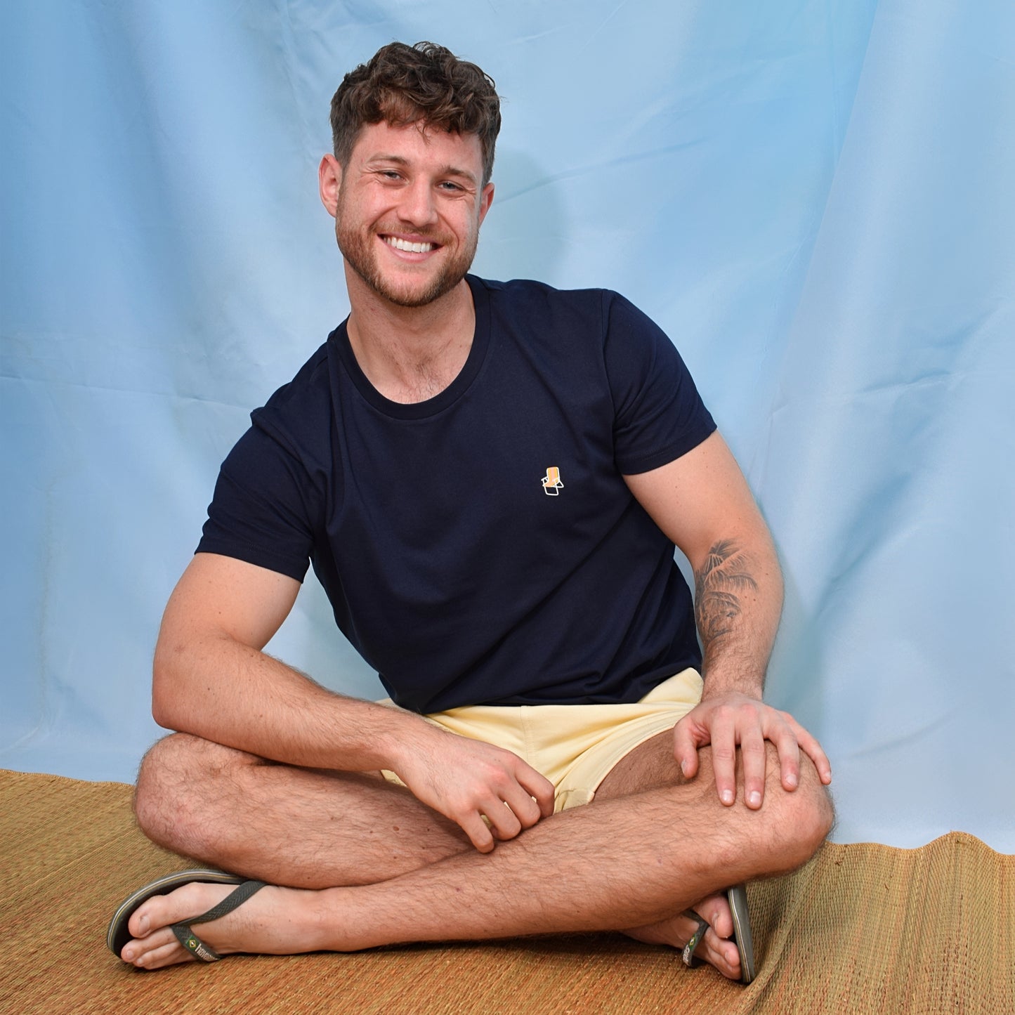 Folding Chair T-Shirt | Navy