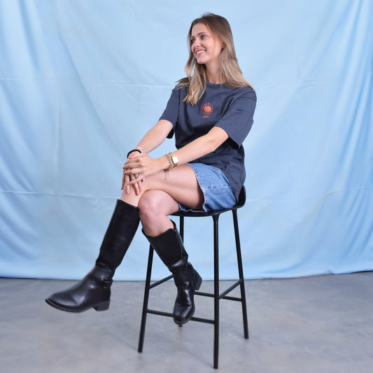 Painted Sun Oversized Dames T-shirt | India Ink Grey